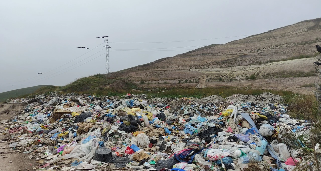 Ardahan'da Çöp Yığını