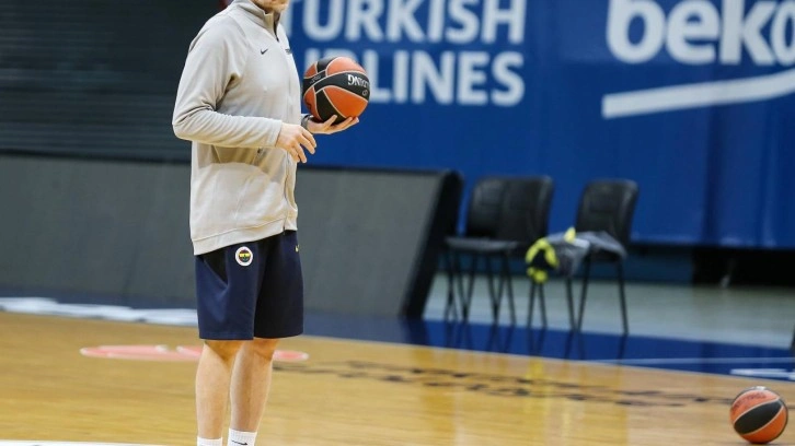 Fenerbahçe Beko Erkek Basketbol Takımı Yardımcı Antrenörleri ile Yollarını Ayırdı