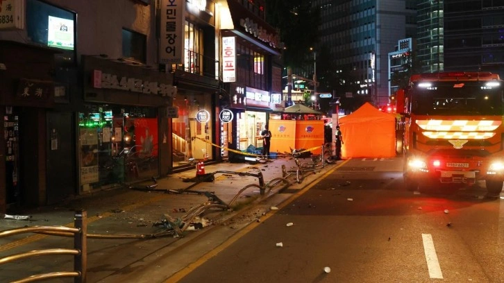 Güney Kore’de Yaya Geçidinde Korkunç Kaza