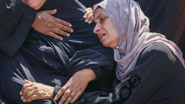 İsrail'in Gazze'ye Yönelik Saldırılarında Ölenlerin Sayısı Artıyor