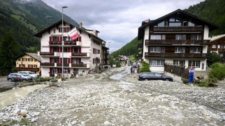 İsviçre'de Şiddetli Yağış ve Karların Etkisi: Heyelan ve Seller
