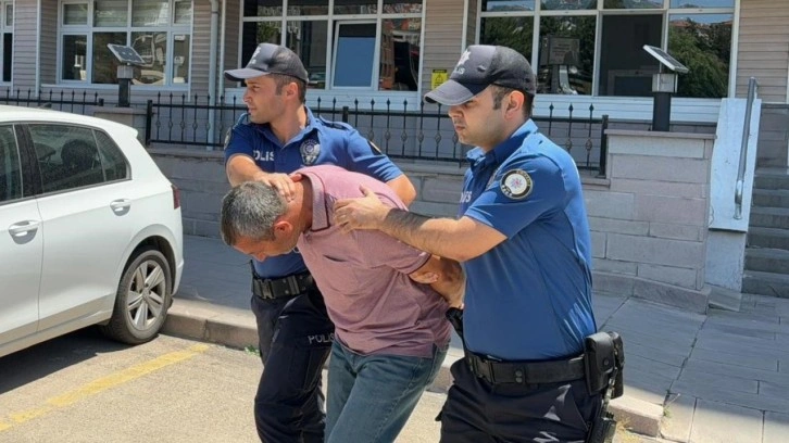 Kırıkkale'de Trafik Polisine Mukavemette Bulunan Sürücü Gözaltına Alındı