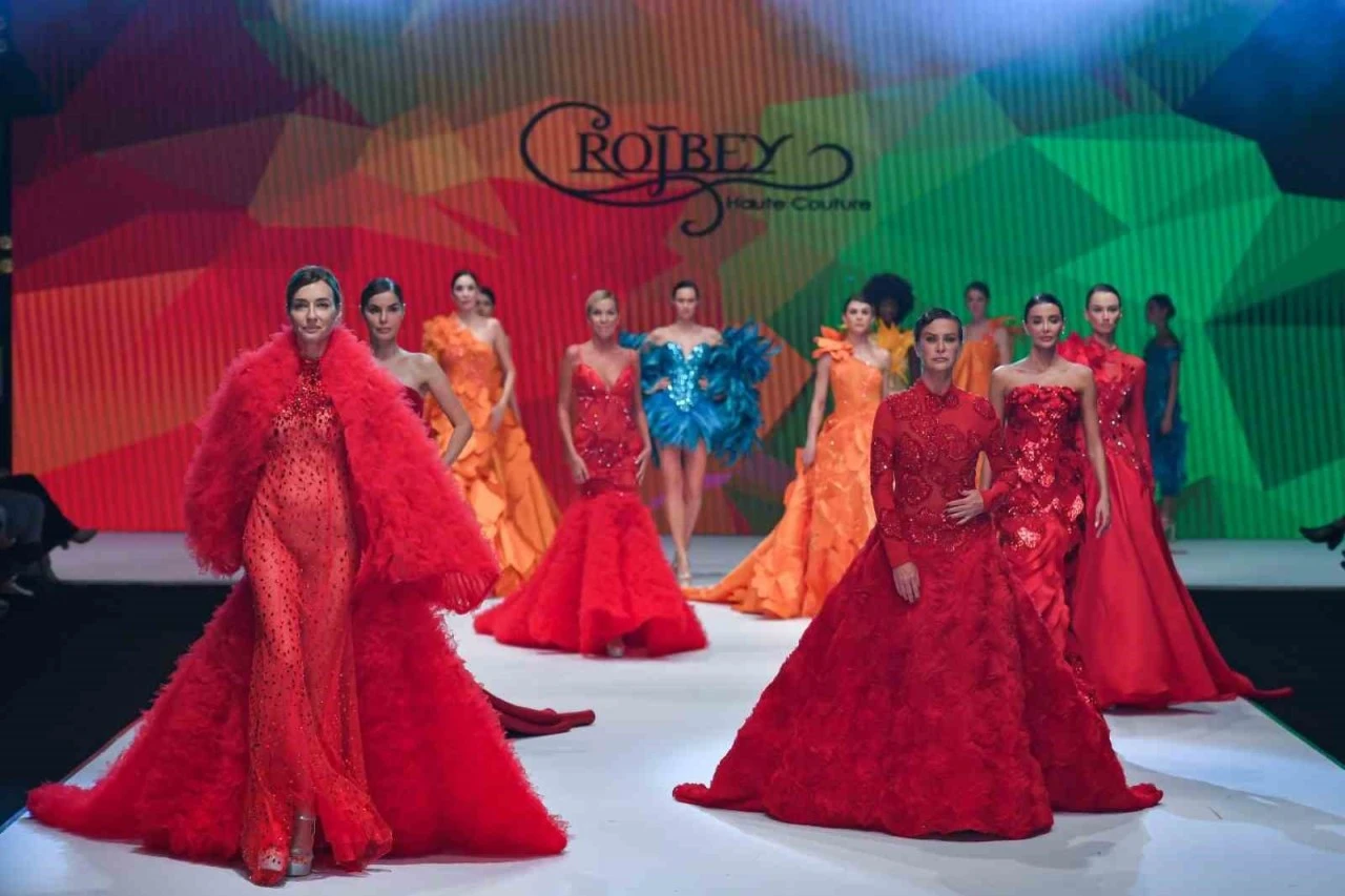 IF Wedding Fashion İzmir podyumları 2025 modasına yön verecek