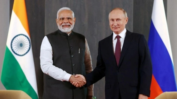 Rusya ve Hindistan İlişkileri Güçleniyor