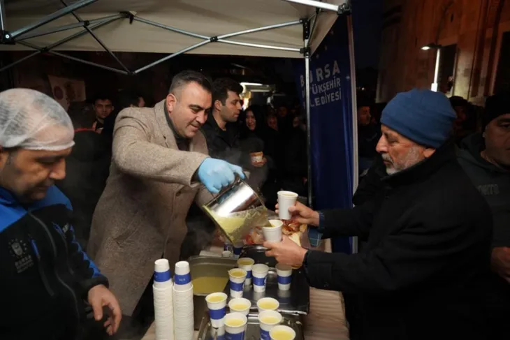 Yeni yılın ilk sabahında camilerde çorba ikramı