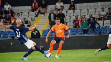 Başakşehir La Fiorita'yı 5-0 Yendi