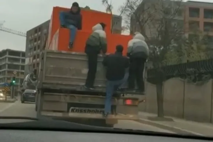 Bursa'da gençlerin tehlikeli yolculuğu