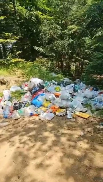 Bursa'da piknik alanları çöplüğe döndü