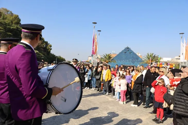 Bursa'nın köşesinde Cumhuriyet Bayramı coşkusu