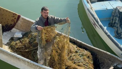 Eğirdir Gölü’nde sular çekildi, balıkçılar isyan etti