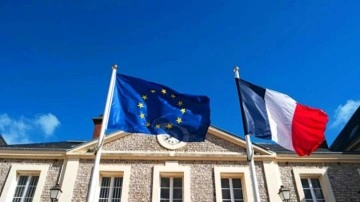 Fransa'da Seçim Heyecanı: Macron Parlamentoyu Feshetti
