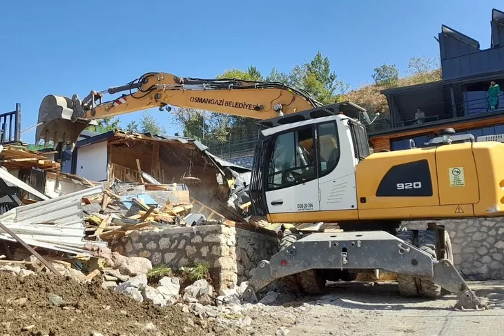 Gökçeören’de kaçak bir villa daha