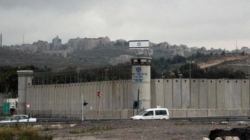 İsrail Hapishanelerinde Tutuklu Filistinli Yaşamını Yitirdi - Acı Haber
