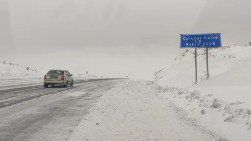 Kurubaş Geçidi ulaşıma açıldı