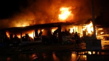 Malatya'da Hırdavatçı Dükkanında Patlama ve Yangın Çıktı