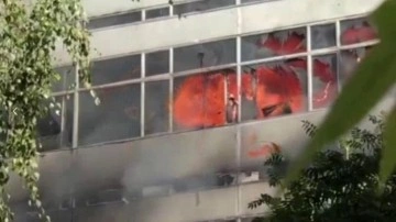 Moskova'da Platan Savunma Araştırmaları Enstitüsü'nde Çıkan Yangın