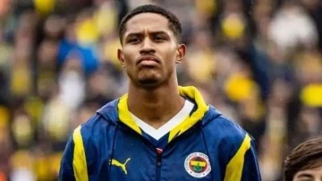 Napoli, Fenerbahçe'nin Oyuncusu Jayden Oosterwolde'i Transfer Etmeyi Planlıyor