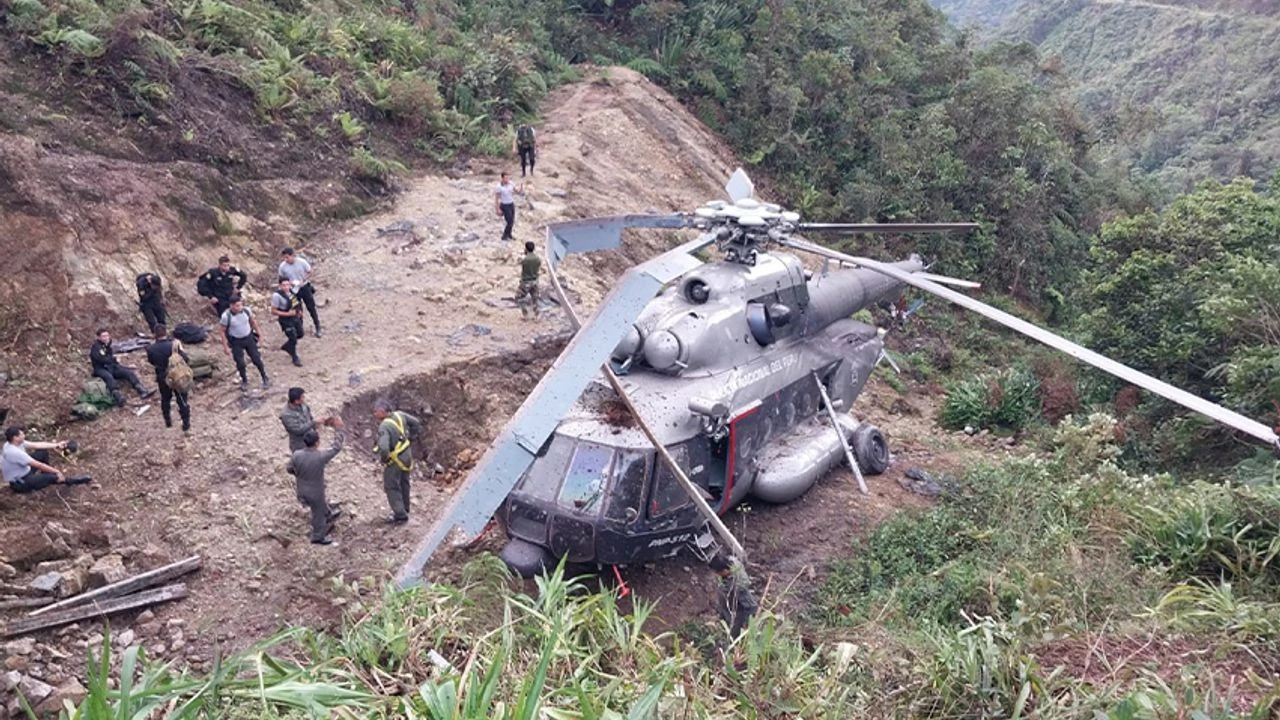 Peru'da polis helikopteri acil iniş yaptı