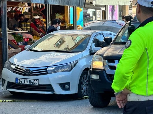 Polise çekiçli saldırı