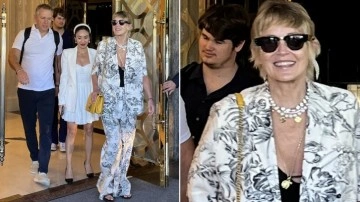 Sharon Stone İstanbul'u Keşfederken The Ritz-Carlton'da Misafir Edildi