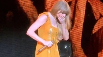 Taylor Swift Londra Konserinde Böcek Yuttu ve Sürpriz Misafir Travis Kelce Sahneye Çıktı