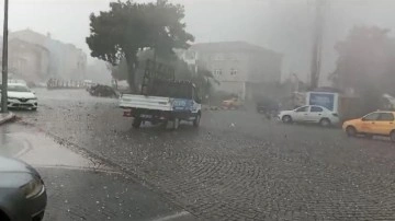 Tekirdağ'da Şiddetli Fırtına ve Dolu Hasara Yol Açtı