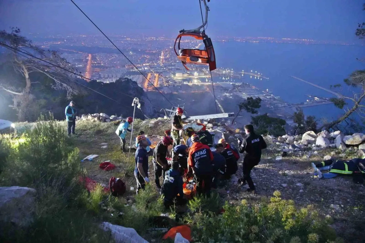 Teleferik kazası davasında 5  tutuklama