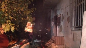 Üsküdar'da Gecekondu Yangını Kontrol Altına Alındı