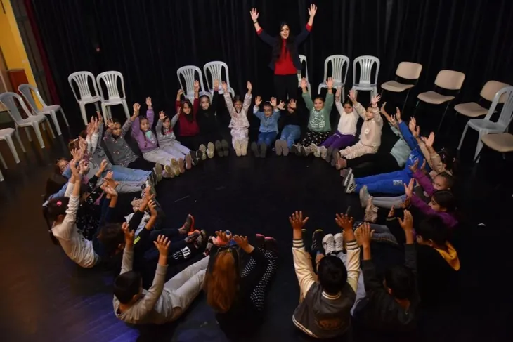 Yıldırım Belediyesi’nden çocuklara tiyatro eğitimi